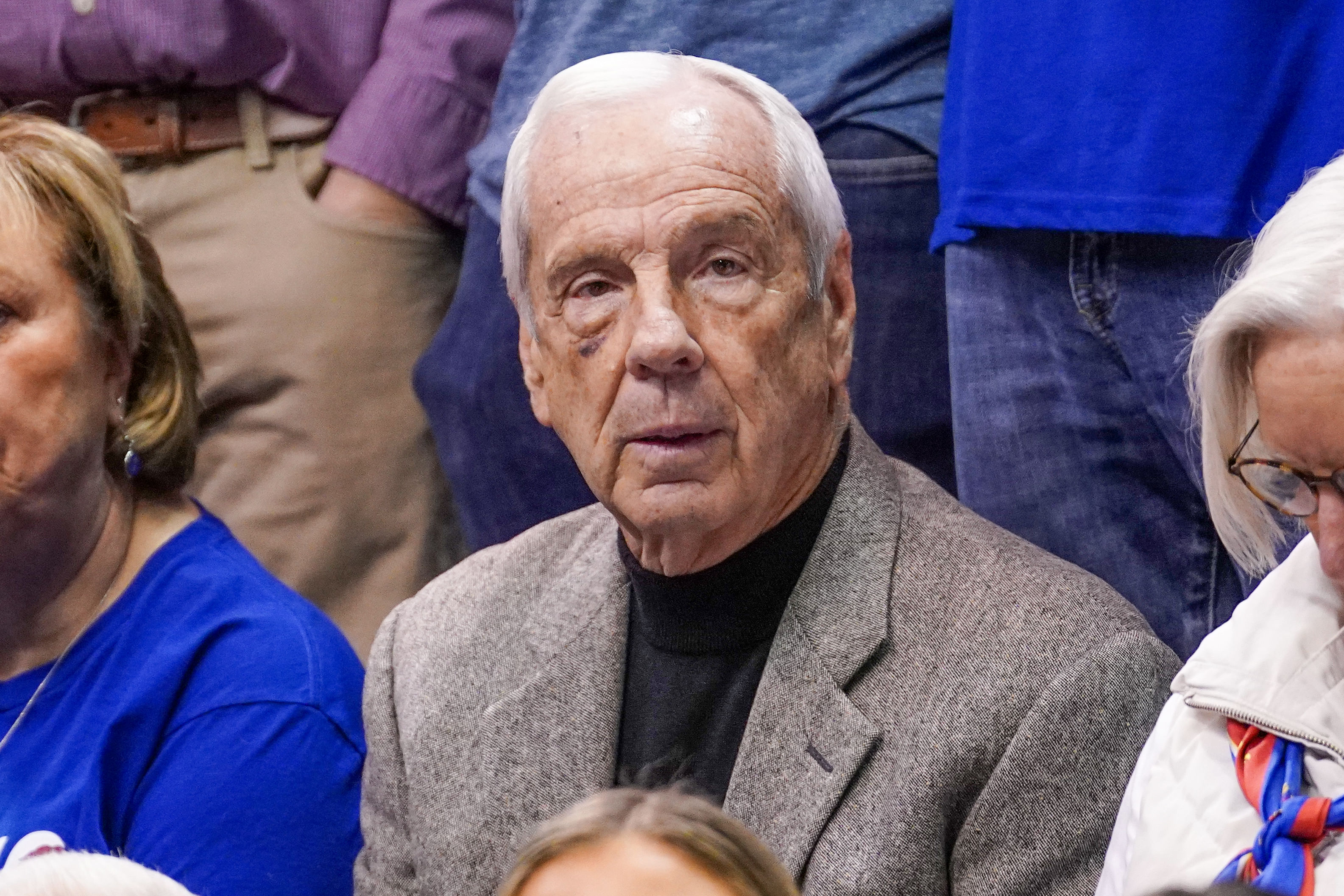NCAA Basketball: Iowa State at Kansas - Source: Imagn